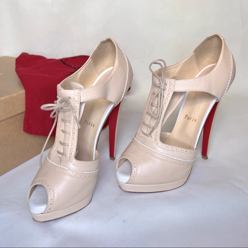 SALE!!! Christian Louboutin nude lace up heels, size 38 - Picture 4 of 15